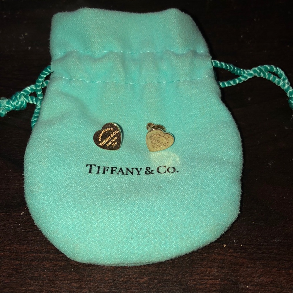 Tiffany & co 18K earrings